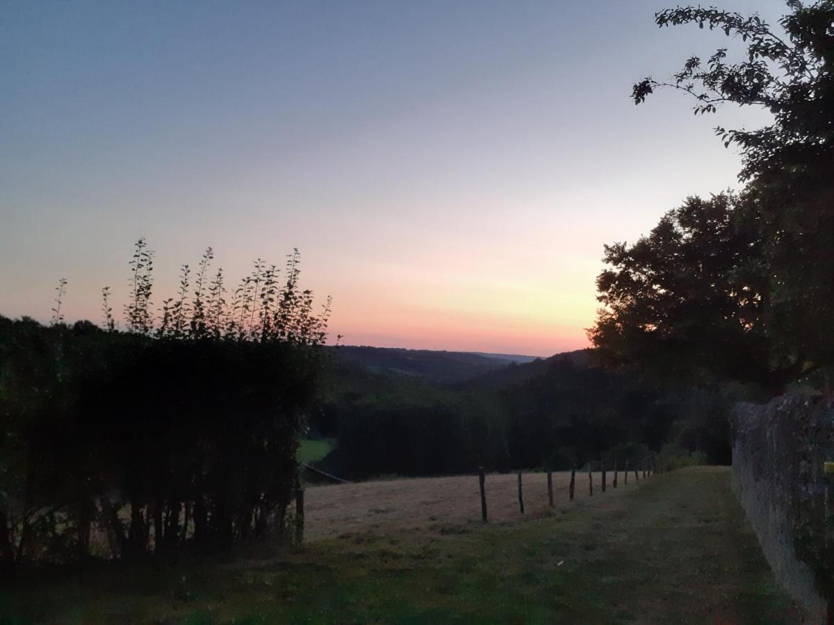 Chambre D'Hotes La Grange Chalagnac Εξωτερικό φωτογραφία